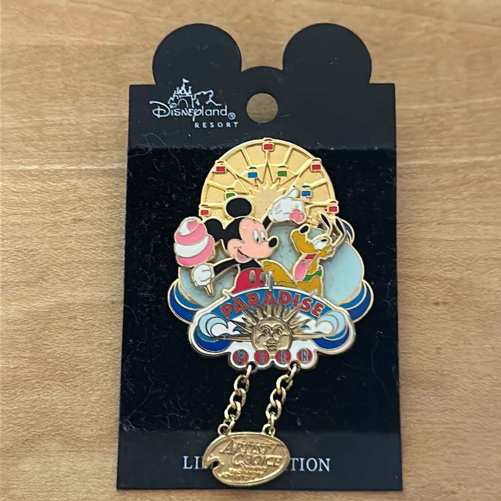 Paradise Pier signed Pin 2001